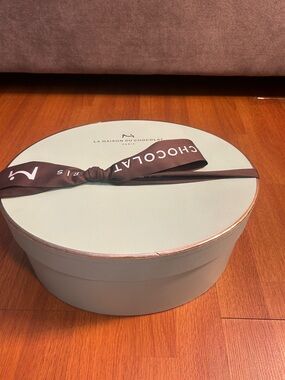 La Maison du chocolate empty box